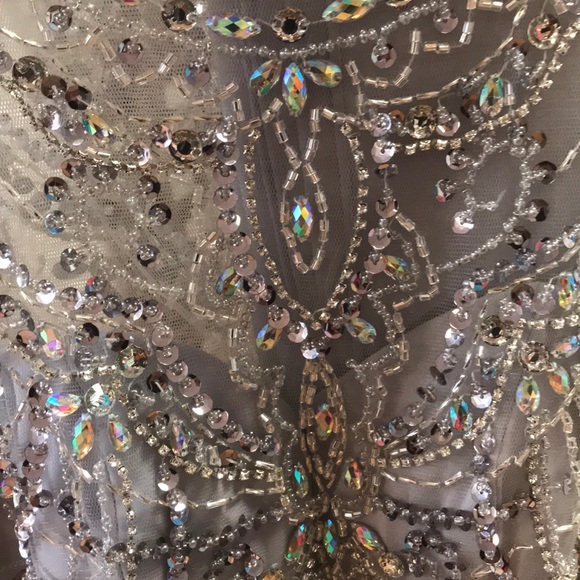 Star Box Silver dress with rhinestones - Picture 5 of 7